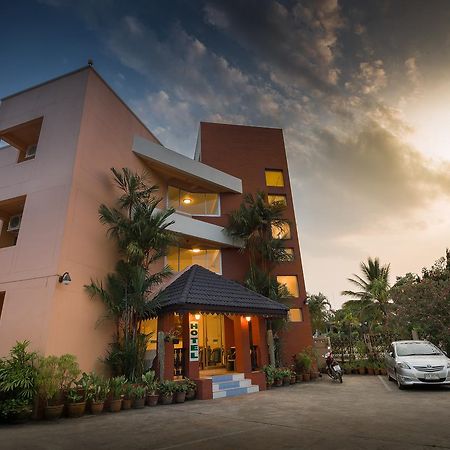 Baansilp Hotel Chiang Rai Luaran gambar